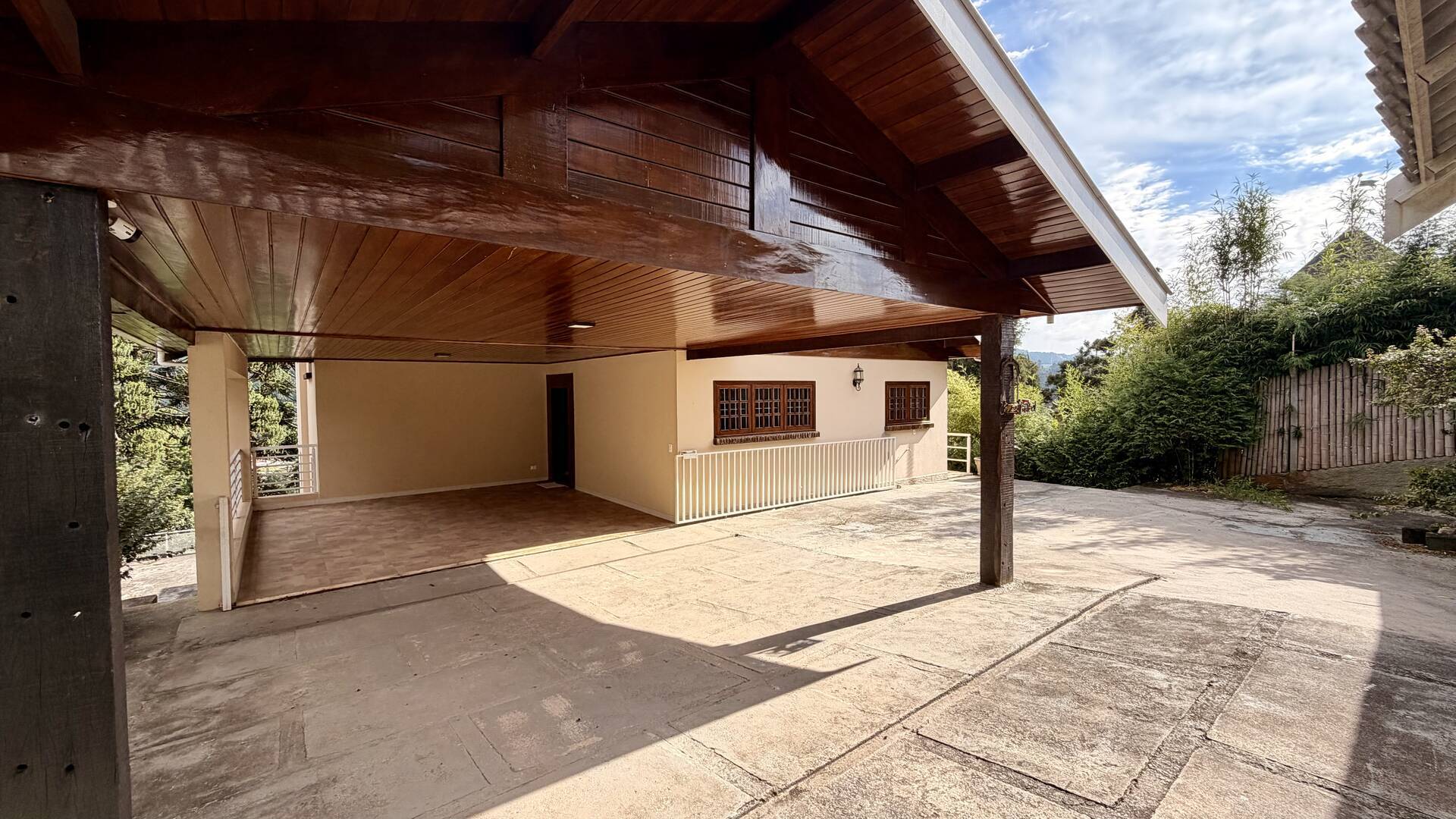#17 - Casa para Venda em Campos do Jordão - SP